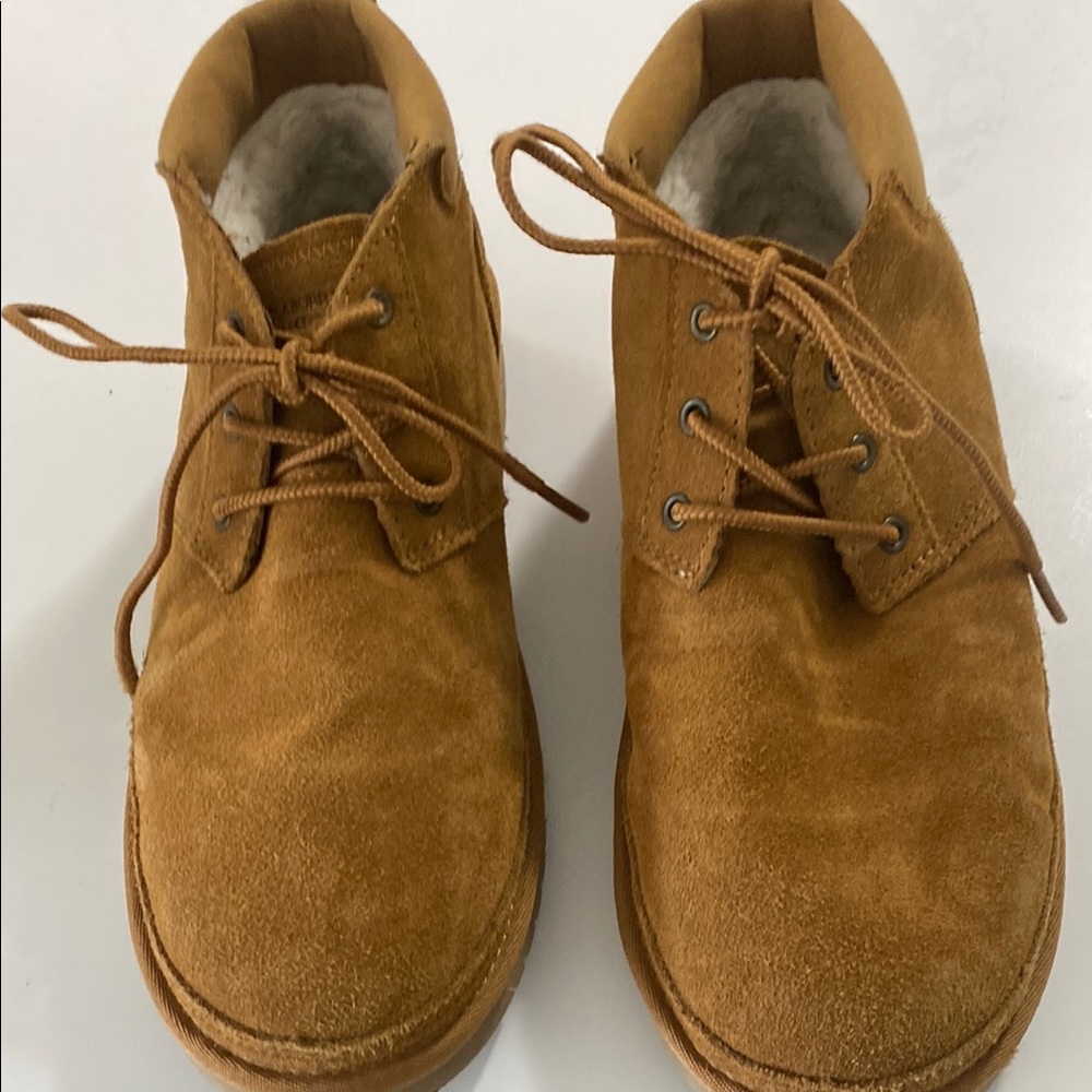 Koolaburra Tan Chukka Boots Suede Classic